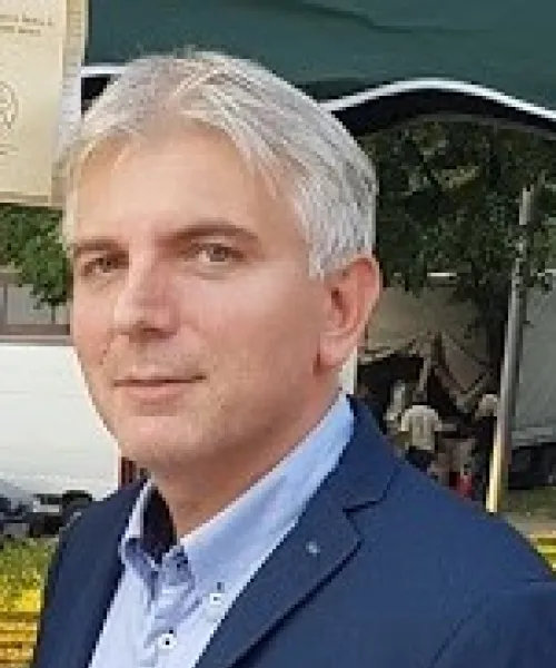 Prof. Ljubiša Stanisavljević
