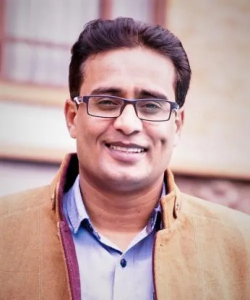 Dr. Abid  Hussain
